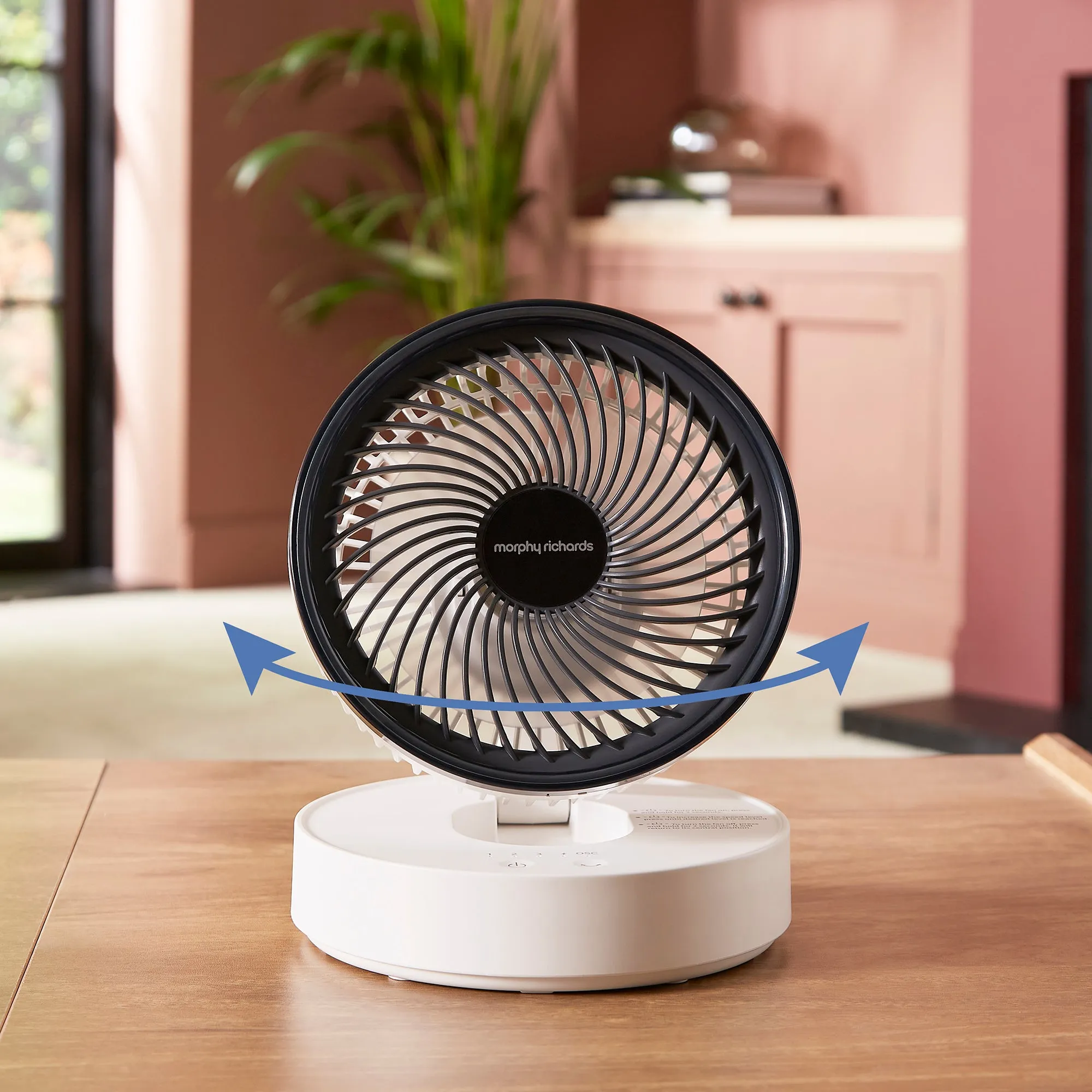 Air Flex 6” Portable Oscillating USB Fan