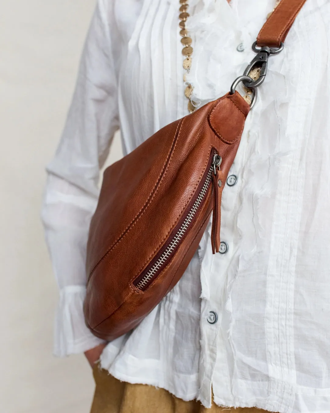 Black Callie Handcrafted Leather Sling/Crossbody Bags