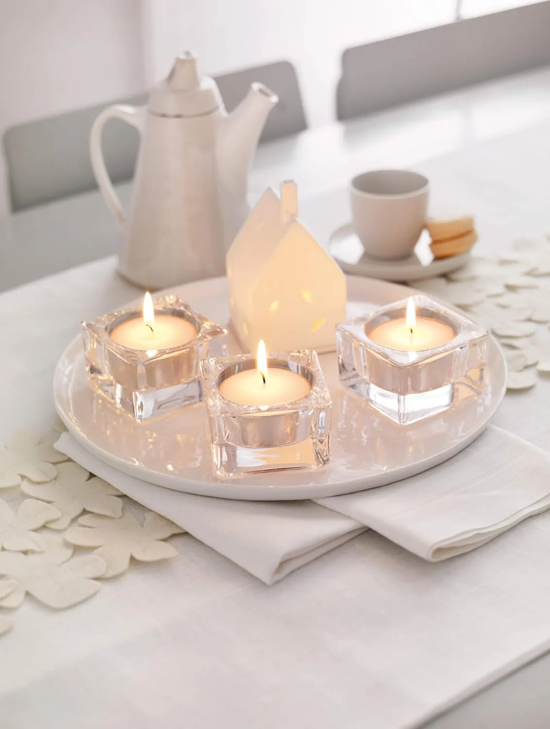 BOLSIUS 48 Unscented Tea Lights in Clear Cups - 8 Burn Hours - Premium European Quality - Consistent Smokeless Flame - 100% Cotton Wick - Dinner, Wedding, Party, Spa, Church, & Home Décor Tealights