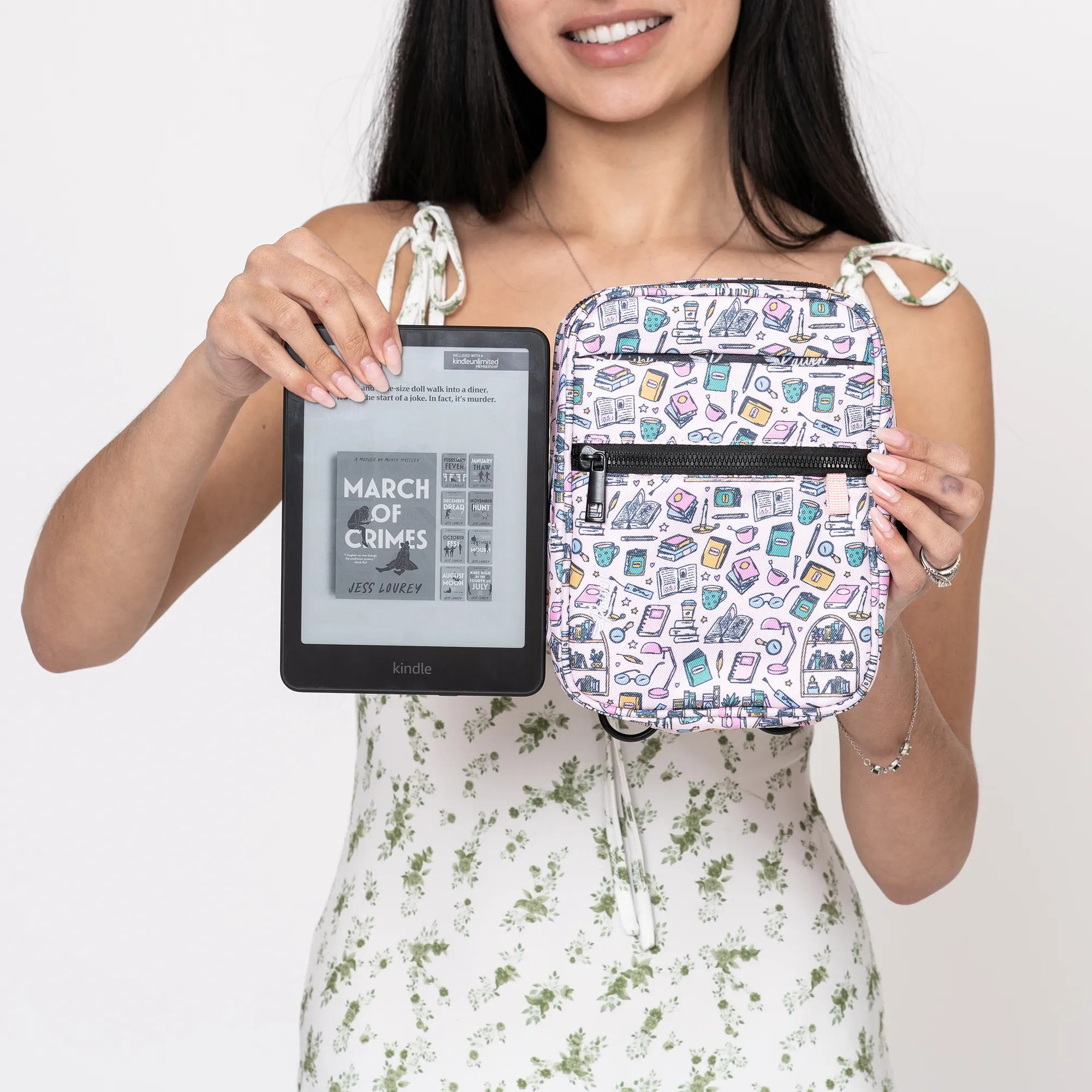 Booktrovert KINDLE Bag With Tumbler Belt