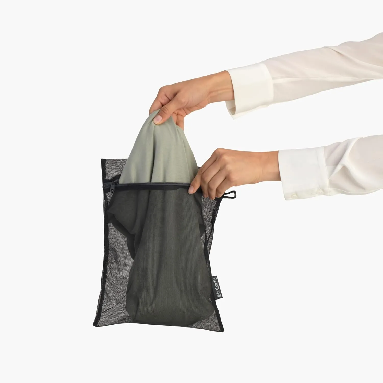 Brabantia 3-Pack Mesh Zip Up Laundry Bags (Black) for Washing Machine Delicates, Face Masks, Socks, Bras (1 x Medium, 2 x Small) Organizer, Travel Bags