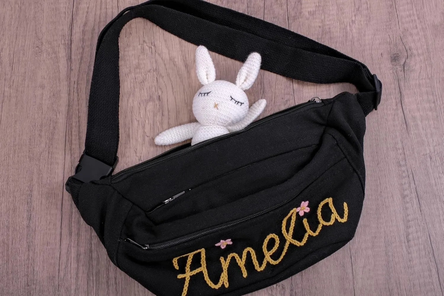 Custom Embroidered Fanny Pack – Personalized Belt Bag & Crossbody for Women – Perfect Travel Companion & Bridesmaid Gift（Black）