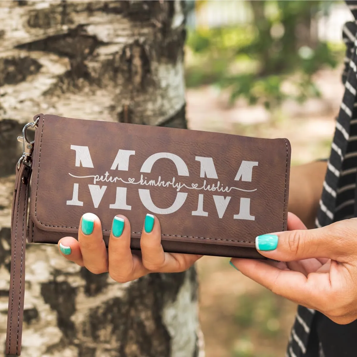 Customizable Wallet for Mom Personalized with her Kids Names - A Great Gift for New Mom's, Mother's Day and Holidays-Offered in Multiple Colors (Brown with Silver)