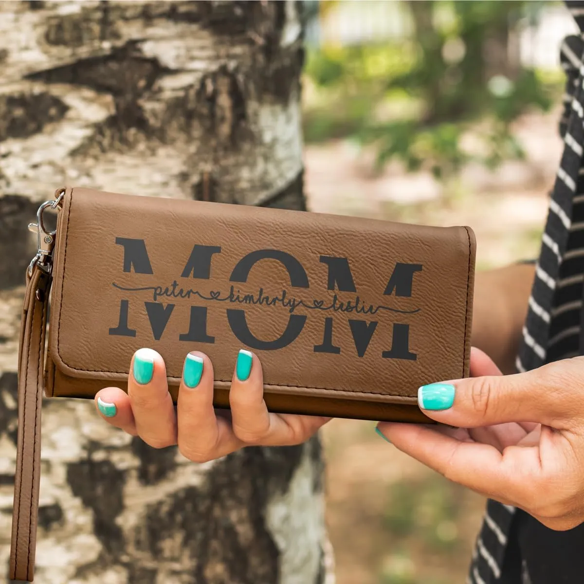 Customizable Wallet for Mom Personalized with her Kids Names - A Great Gift for New Mom's, Mother's Day and Holidays-Offered in Multiple Colors (Dark Brown)