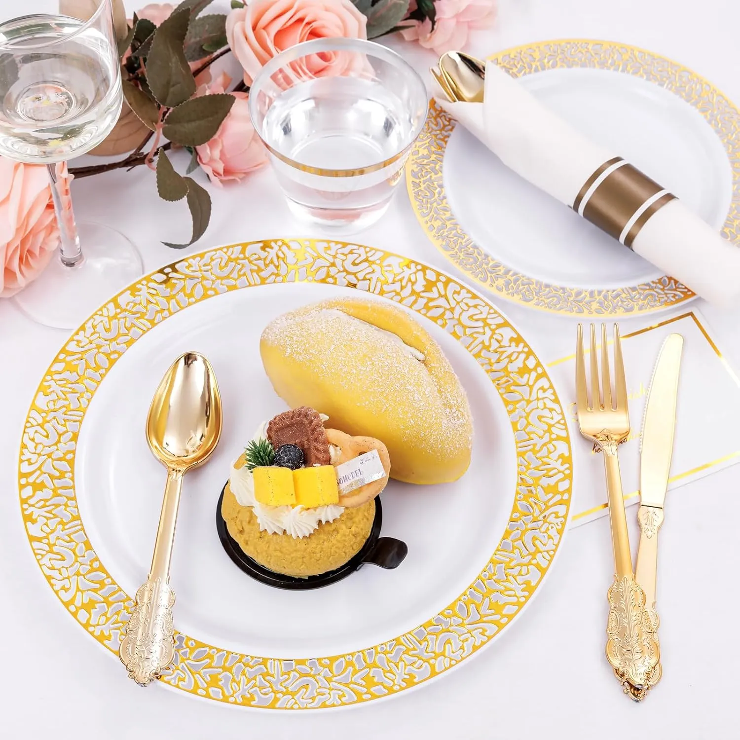 DaYammi 210 PCS Gold Plastic Plates, Gold Plastic Dinnerware Sets, Includes: 30 Dinner Plates, 30 Salad Platos, 30 Pre Rolled Napkins with silverware,30 Cups 9 OZ, Perfect for Party