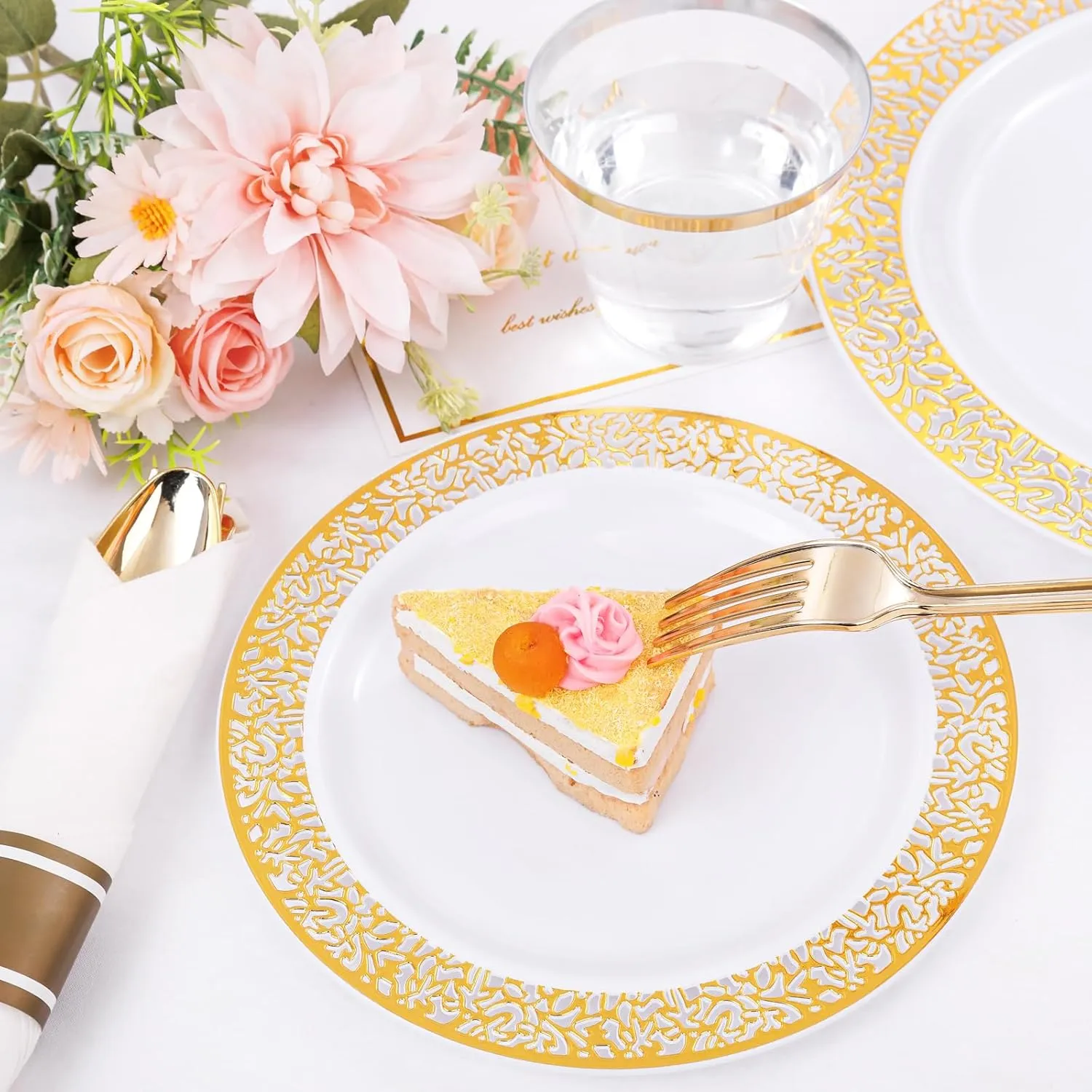 DaYammi 210 PCS Gold Plastic Plates, Gold Plastic Dinnerware Sets, Includes: 30 Dinner Plates, 30 Salad Platos, 30 Pre Rolled Napkins with silverware,30 Cups 9 OZ, Perfect for Party