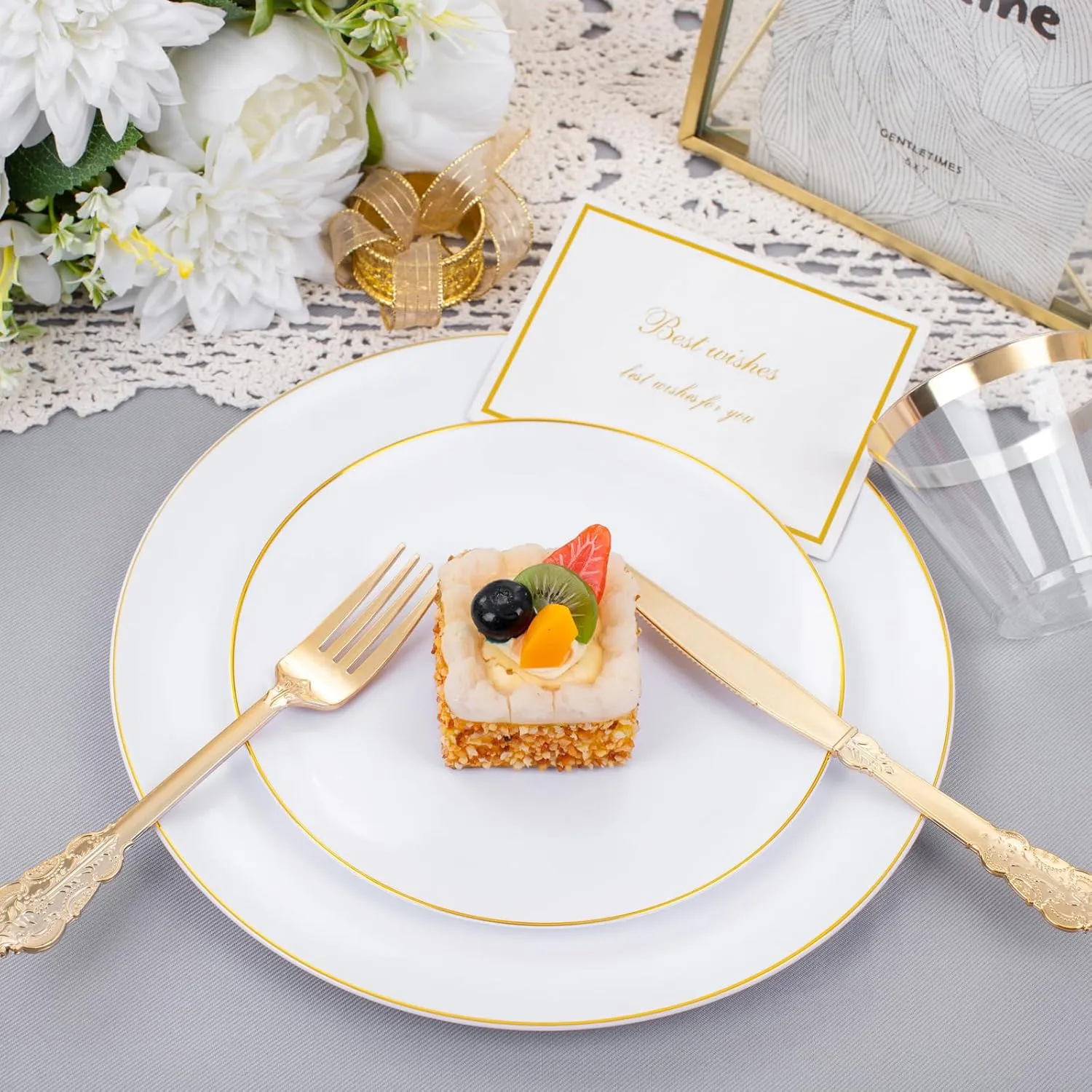 DaYammi 700 PCS Gold Plastic Dinnerware Sets, Includes: 100 Gold Rim Dinner Plates, 100 Salad Plates, 100 Paper Napkins,100 Cups 9 OZ, 100 Plastic Silverware Set, Perfect for Party