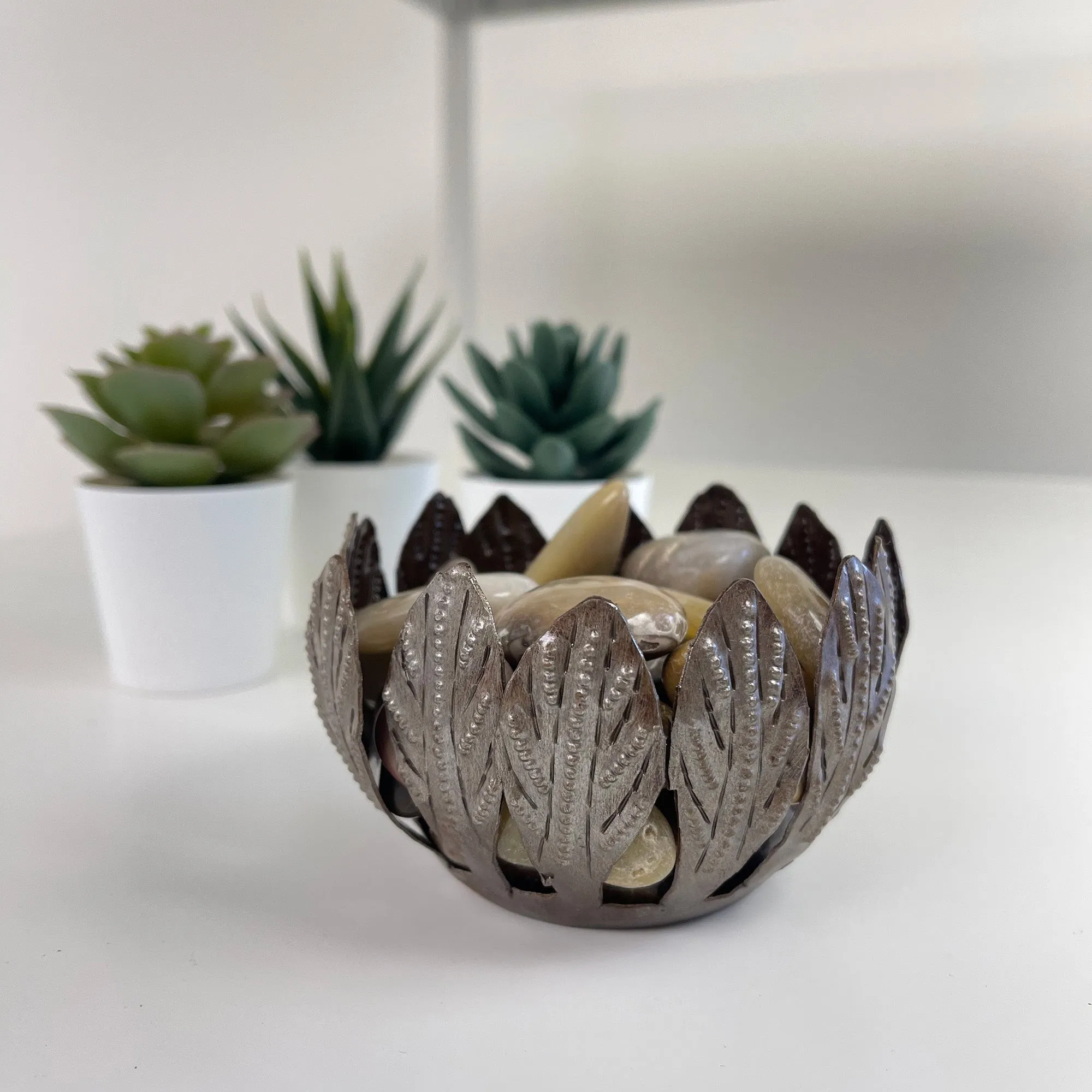 Decorative Drum Art Candle Holder, Mango Leaf