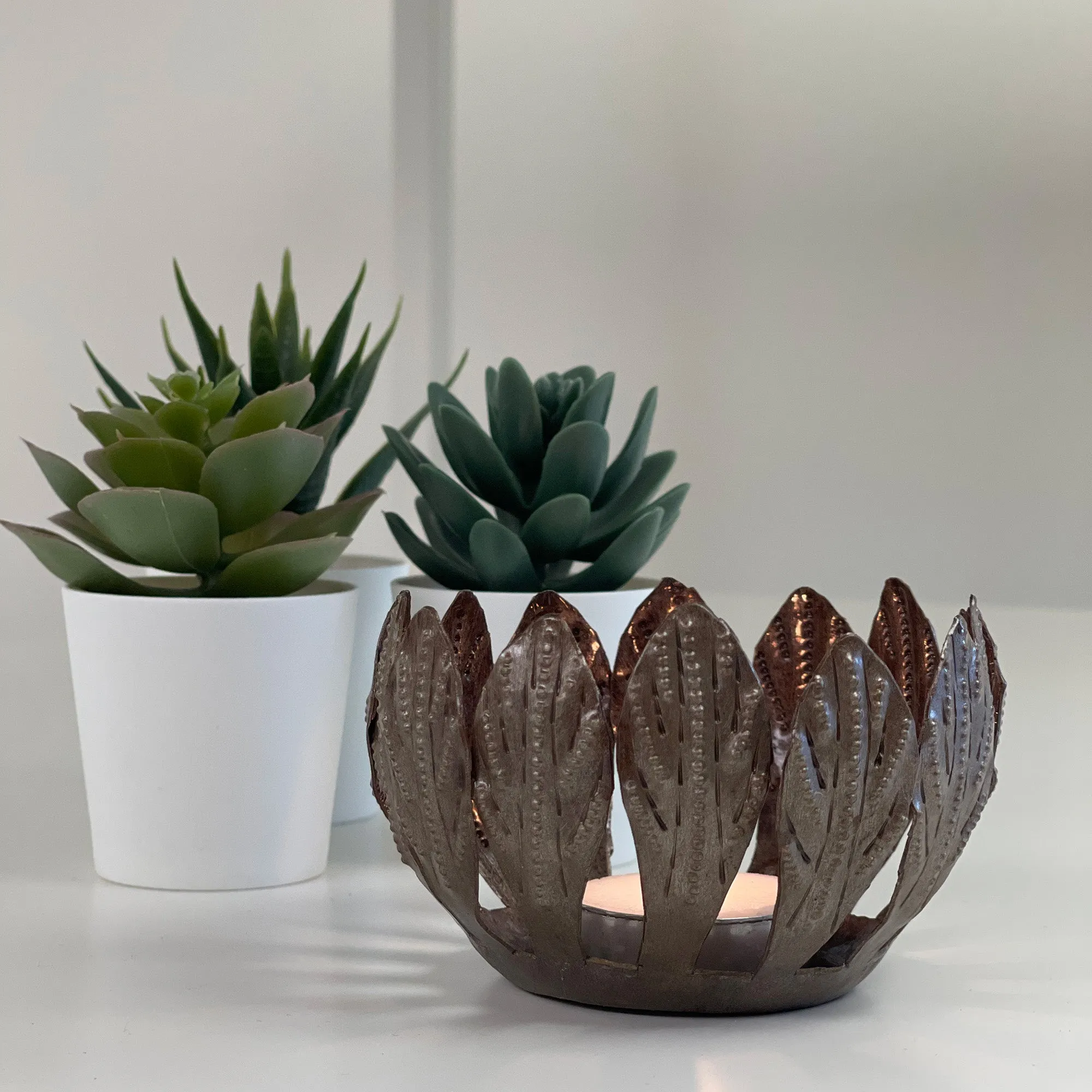 Decorative Drum Art Candle Holder, Mango Leaf