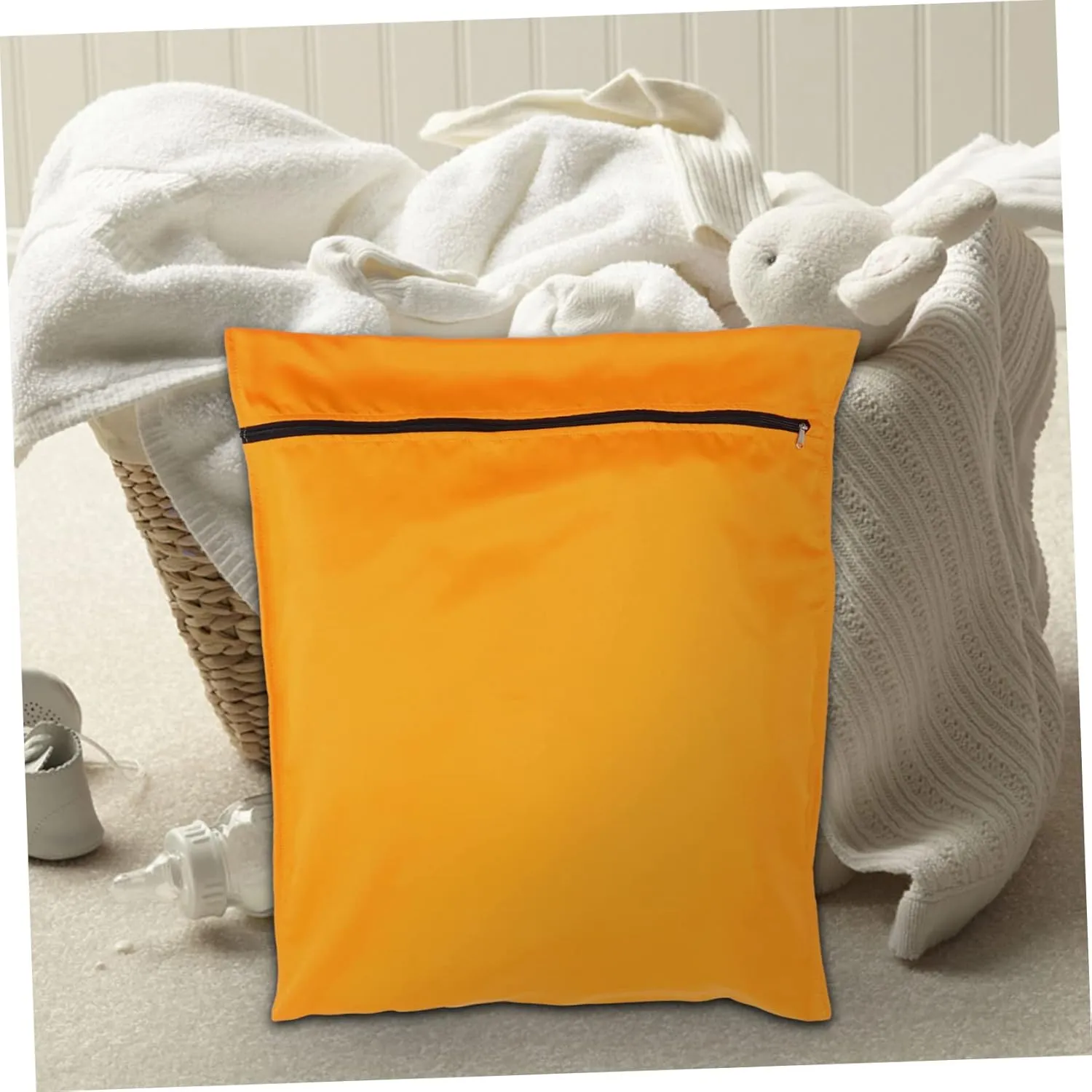 Dog Laundry Bag Pet Wash Bag Mesh Design Easy-to-use Laundry Hamper for Dog for Home Use