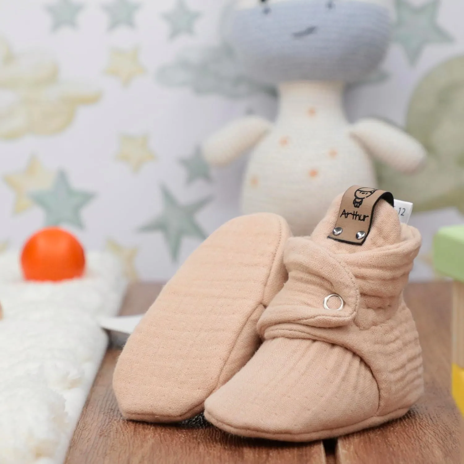 Ella Bonna Personalized Baby Shoe Gift, Baby Gifts for Boys Custom, Customizable Baby Shower Gifts for Girls, Gender Neutral Babyshower Gift, Baby Booties Welcome Baby Gift with Name