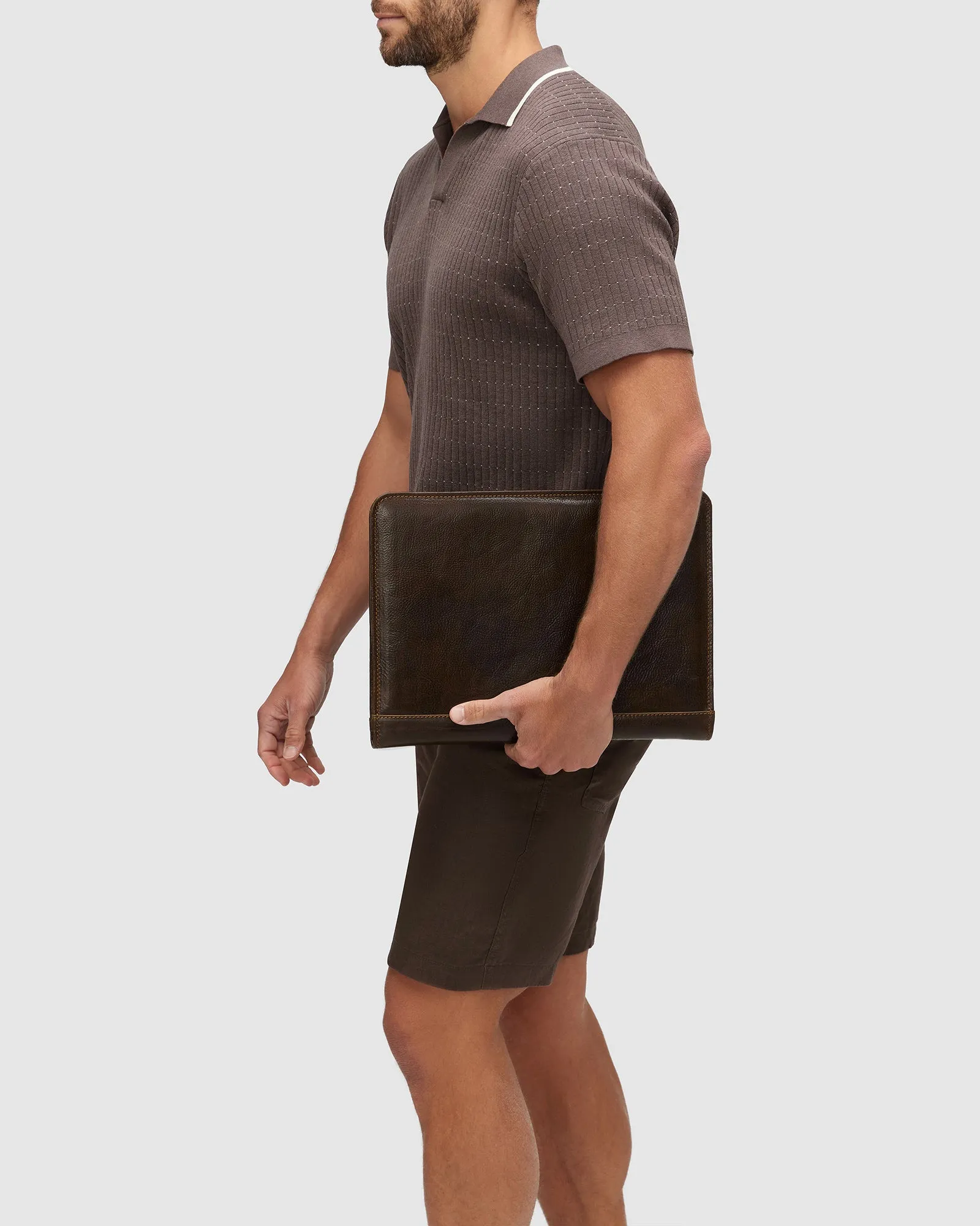 Folio Chocolate - Leather Compendium