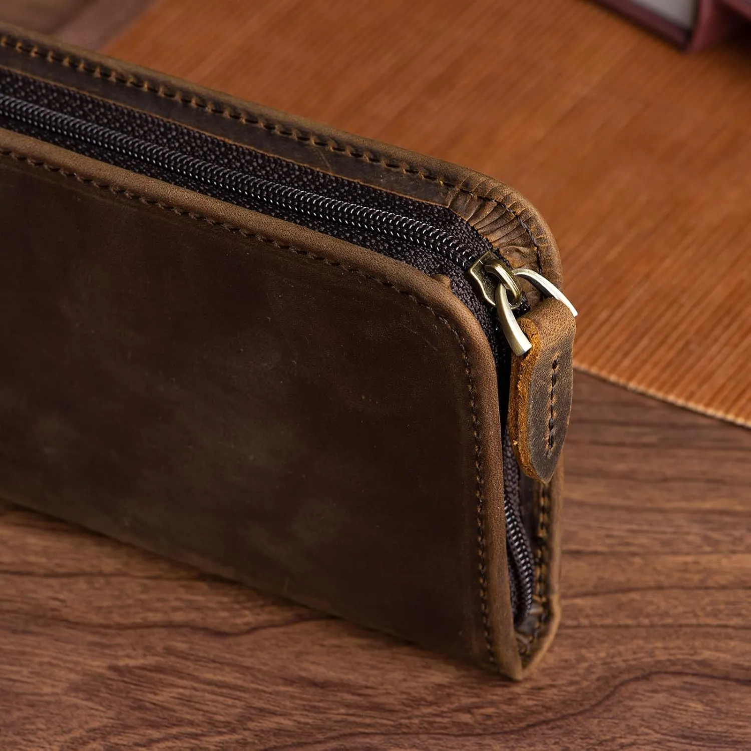 Fountain Pen Case 3 Divided Slots Crazy Horse Leather Pen Holder, Handmade Display Zippered Pouch for Rollerball Pen-Retro