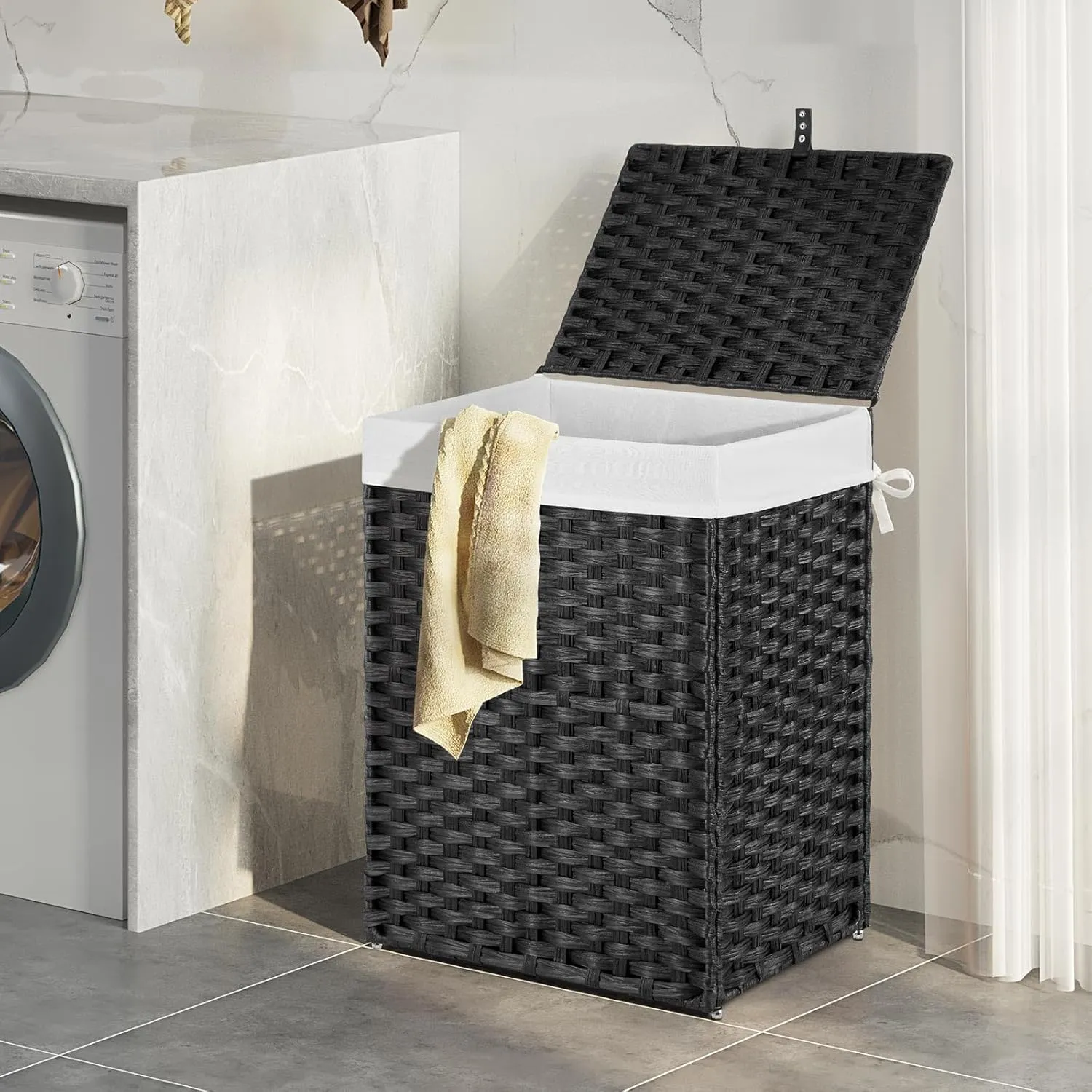 Greenstell Laundry Hamper with Lid, 90L Clothes Hamper with 2 Removable Liner Bags & 2 Mesh Laundry Bags, Handwoven Synthetic Rattan Laundry Basket for Clothes, Toys in Bathroom, Bedroom Black