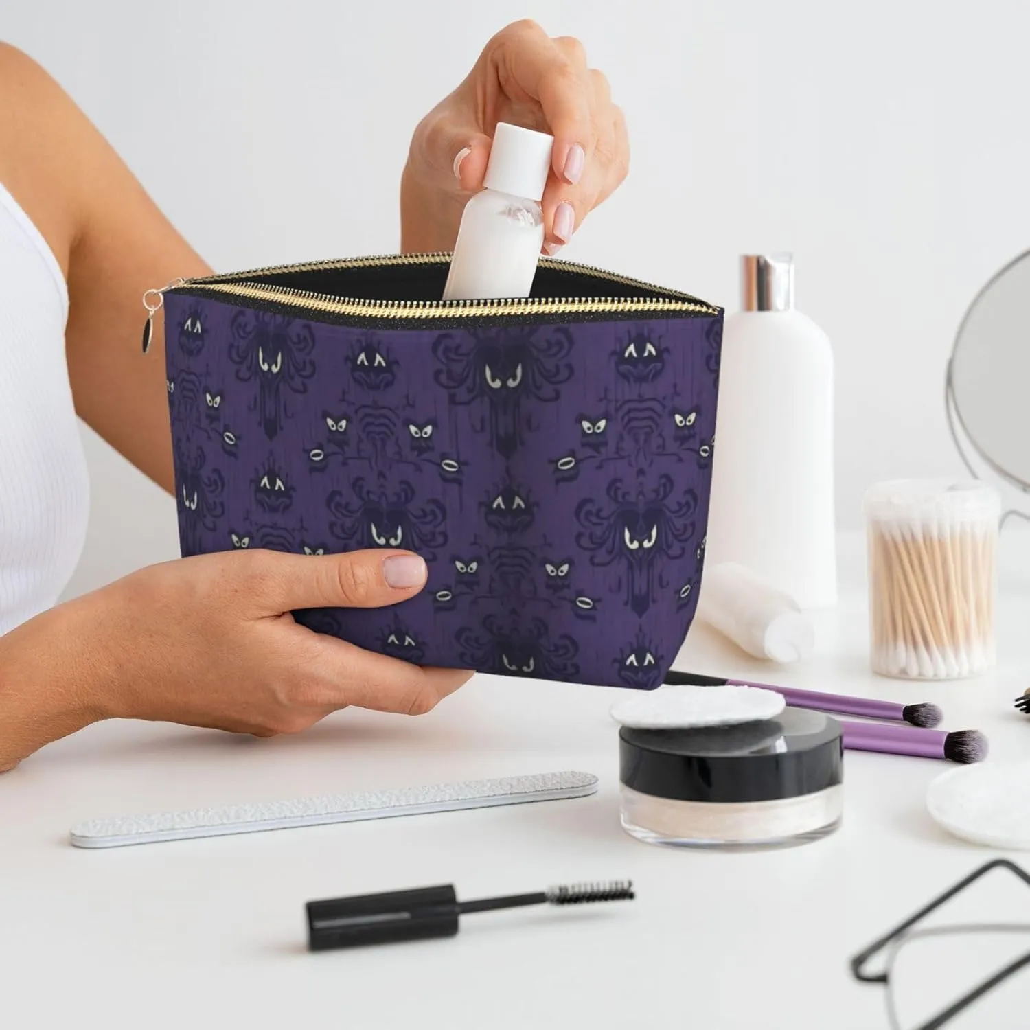 Haunted Mansion Cosmetic Bag Travel Makeup Bag Organizer Toiletry Bag with Zipper Storage Pouch Coin Purse Brushes for Women Girls Gifts
