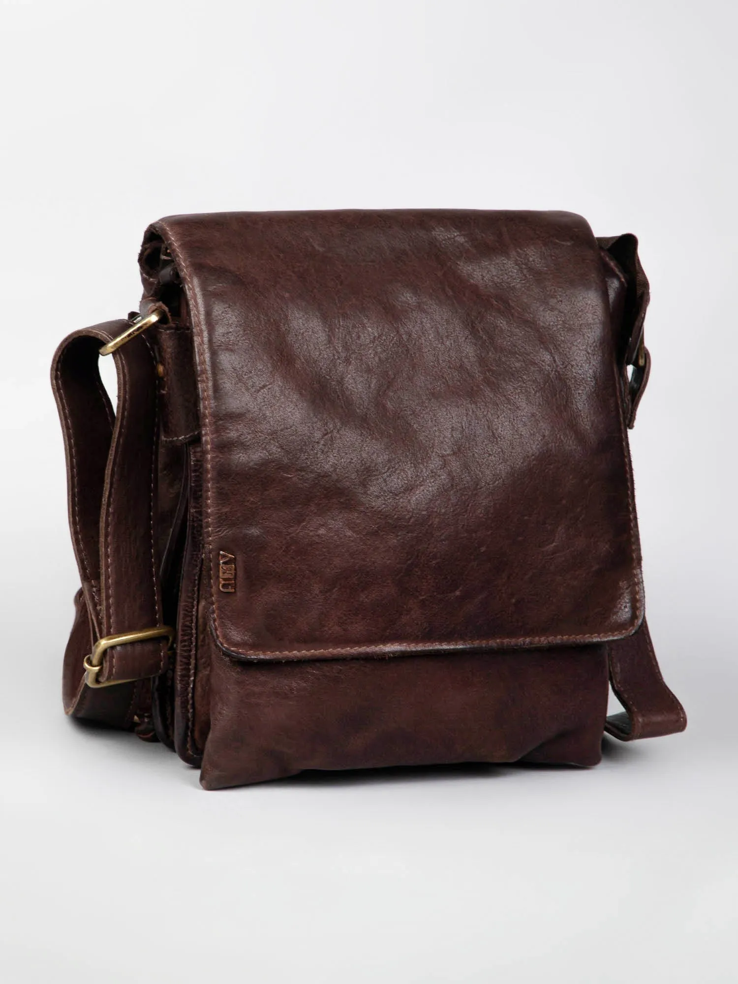 Henry: Black Flap Bag Cross Body In Veg Tan Leather by art n vintage