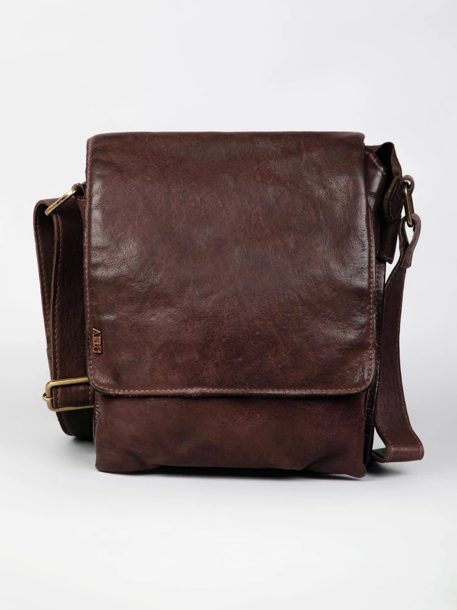 Henry: Black Flap Bag Cross Body In Veg Tan Leather by art n vintage