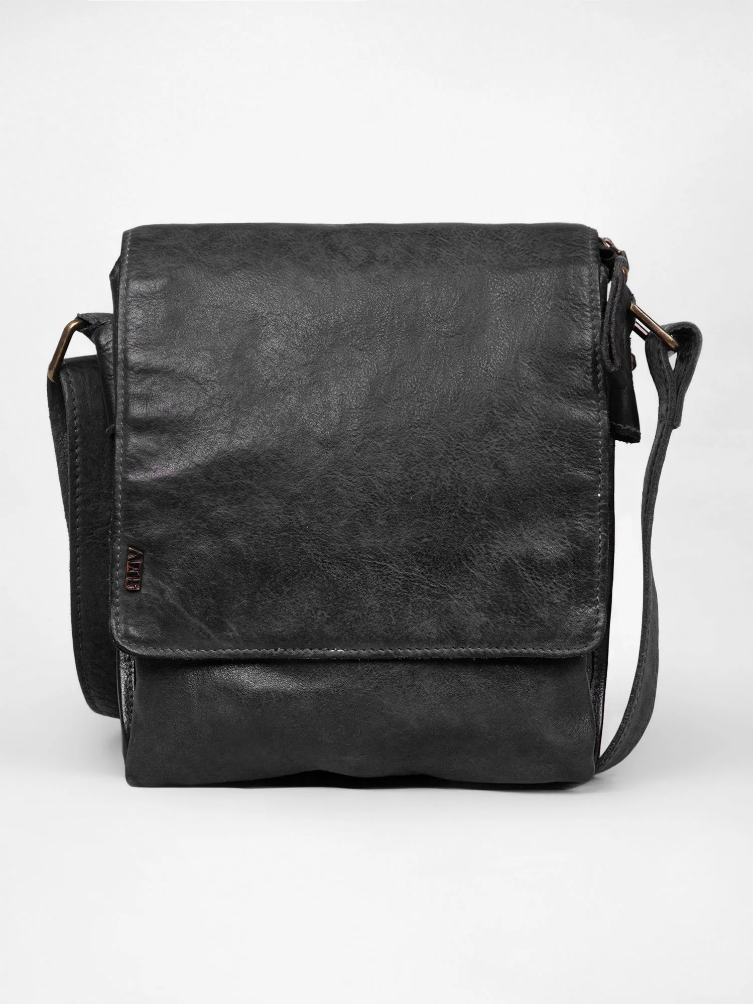 Henry: Black Flap Bag Cross Body In Veg Tan Leather by art n vintage