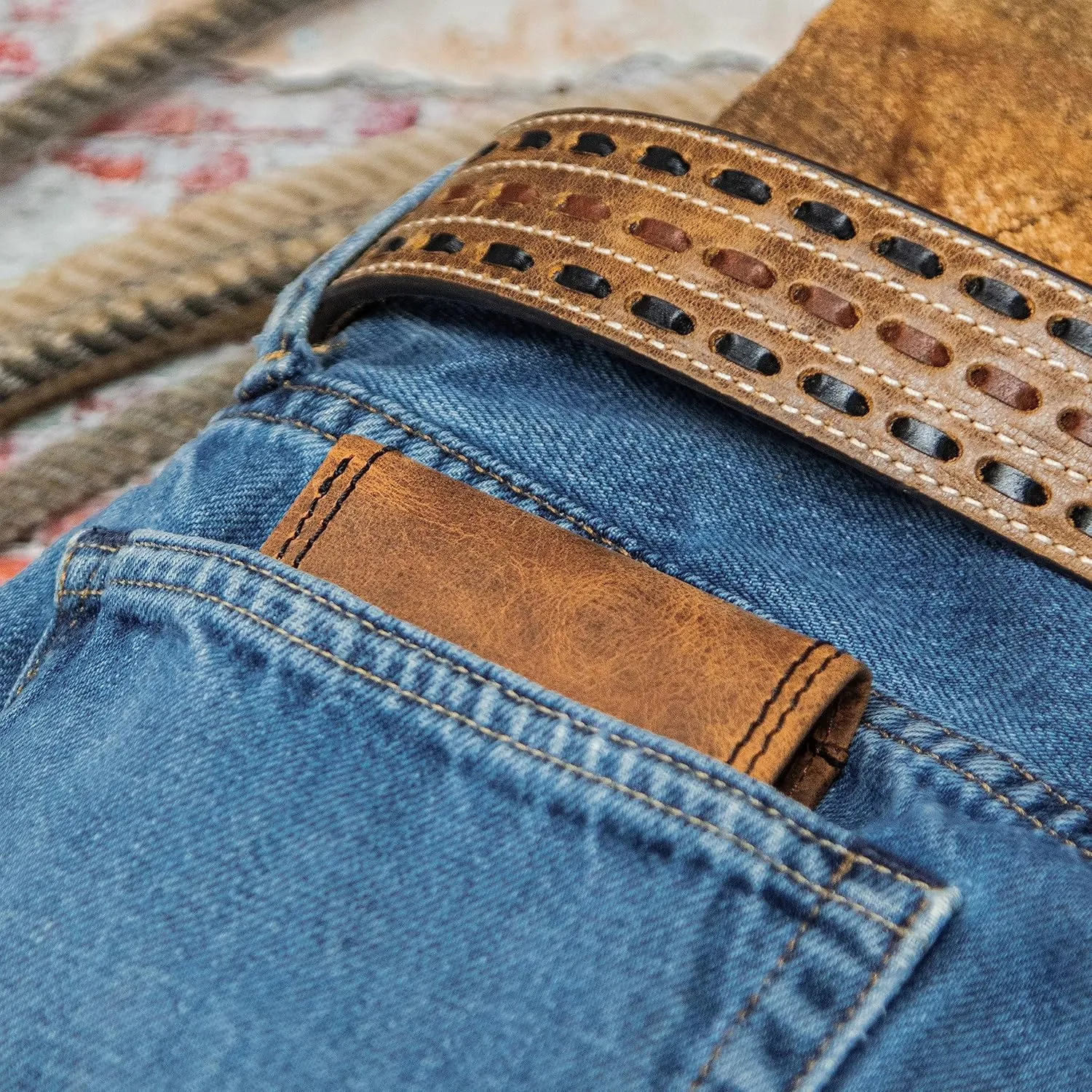 HOOEY Bi-Fold Leather Men's Wallet (Hawk - Brown/Navajo Serape)