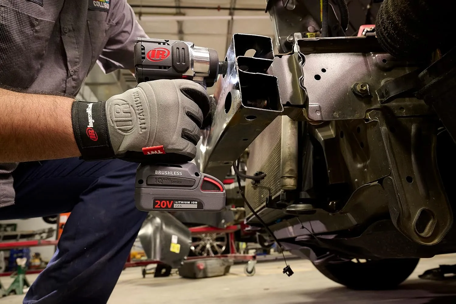 Ingersoll Rand W3131-K22 20V 3/8" Cordless Impact Wrench 2 Battery Kit, Mid-Torque, Compact, Pistol Grip