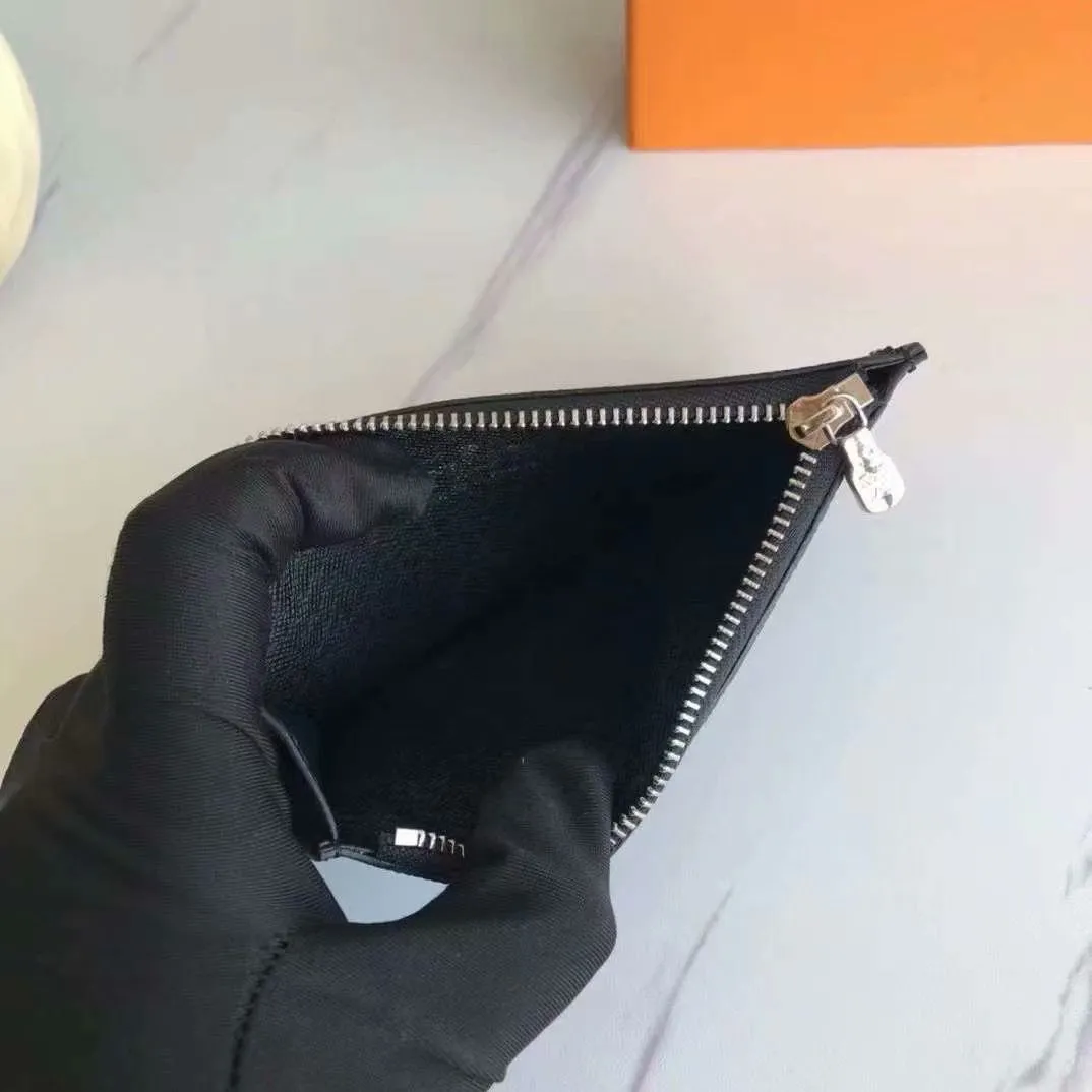 LB1242 Romy Card Holder / 4.7 x 3.1 x 0.3 inches