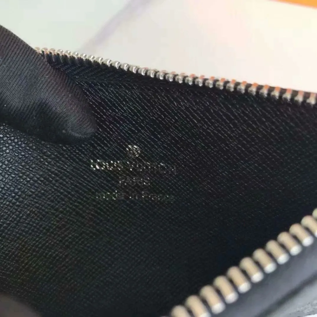 LB1242 Romy Card Holder / 4.7 x 3.1 x 0.3 inches