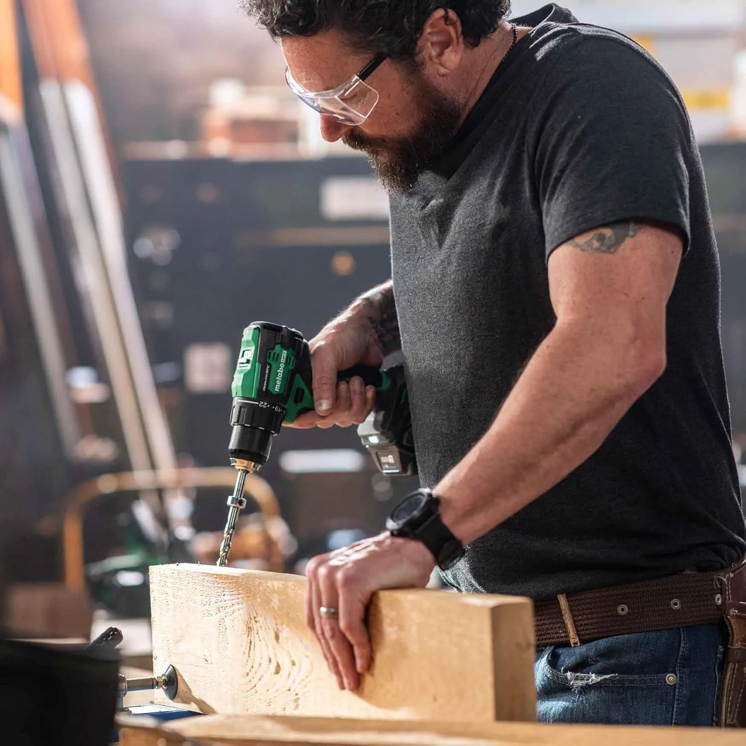 Metabo HPT 18V MultiVolt™ Cordless Driver Drill Kit | 620 in-lbs of Torque | Compact | Reactive Force Control | 22   1 Clutch Settings | LED Light | Belt Hook | Lifetime Tool Warranty | DS18DEX