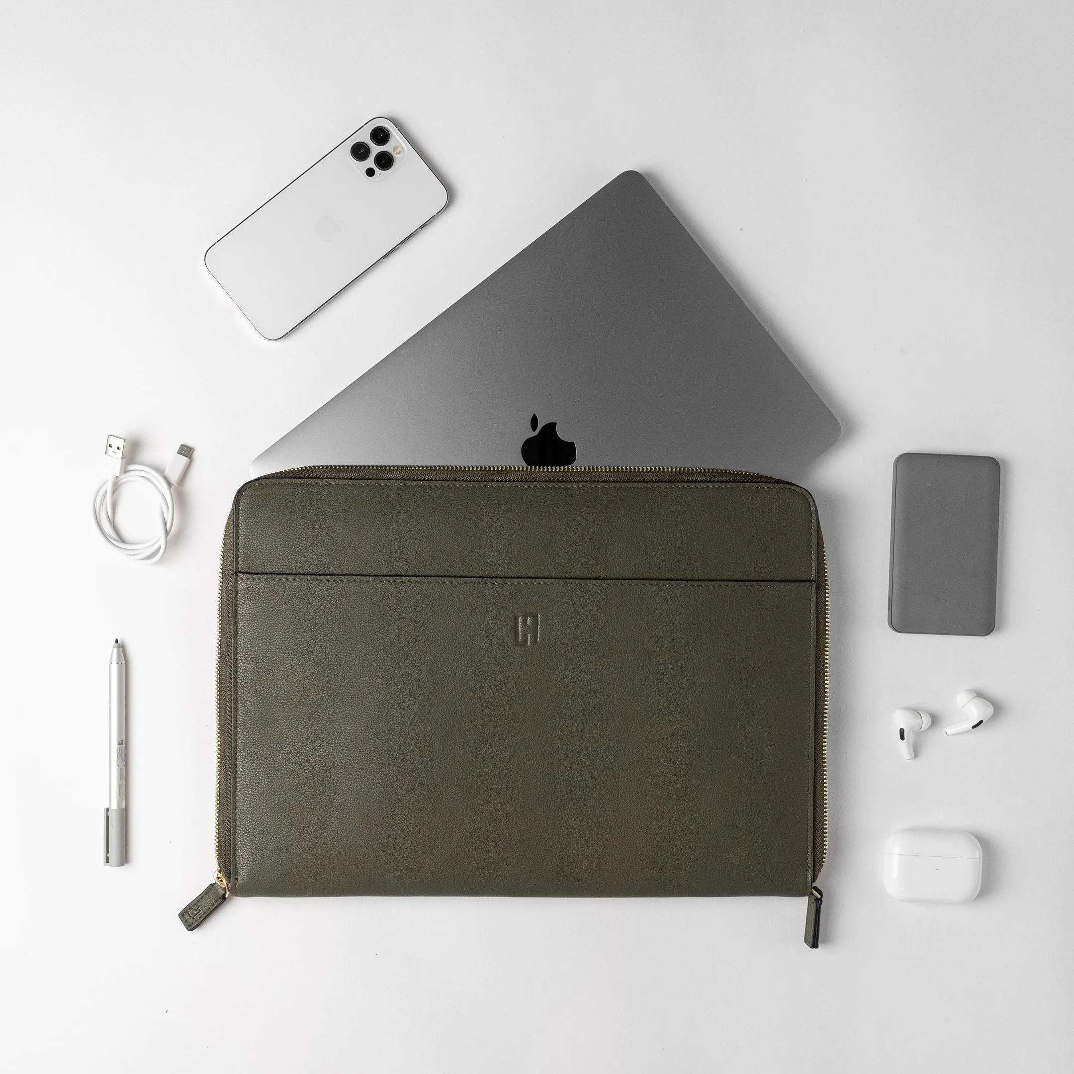 Paddington 13" Laptop Case - Olive