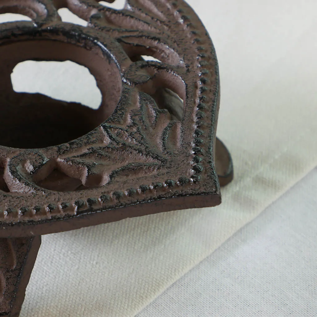 Pair of Iron Heart Tealight Candle Holders