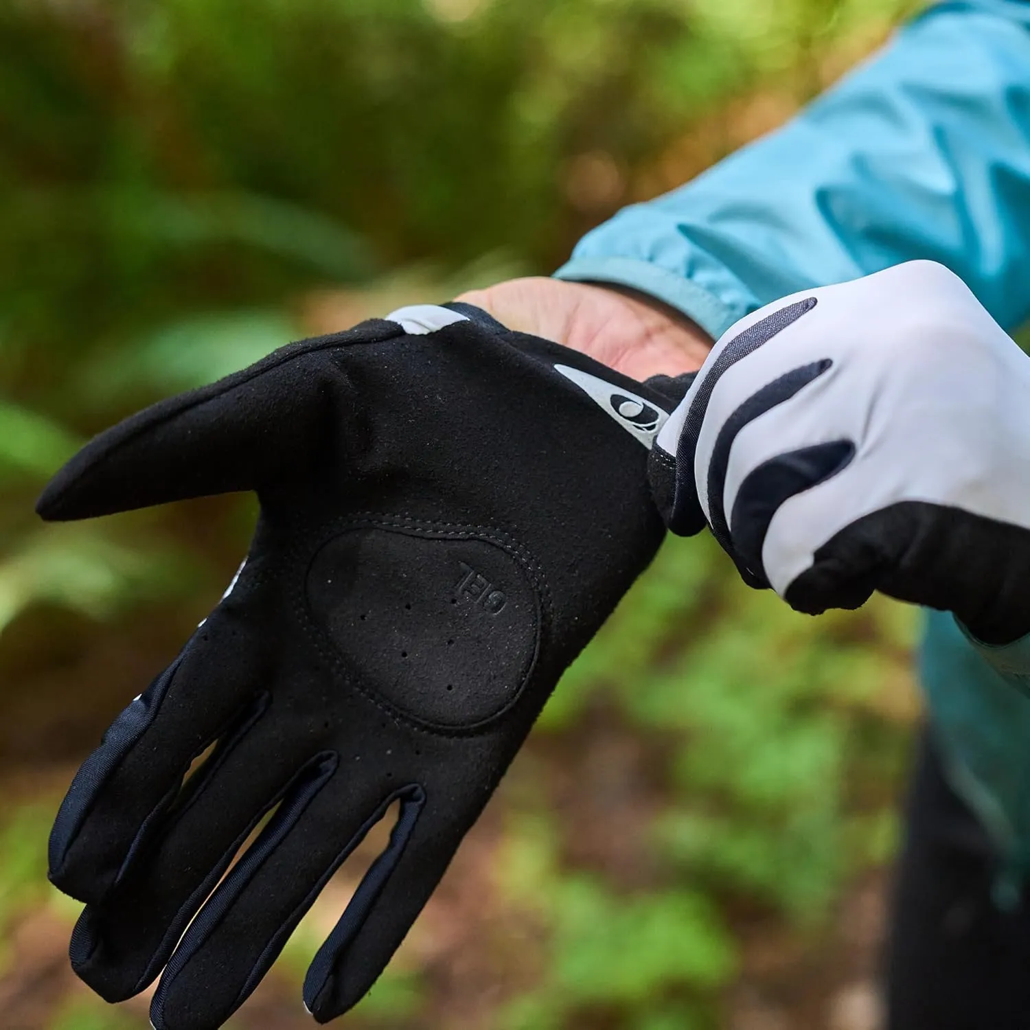 PEARL IZUMI Women's Summit Gel Gloves, Lightweight Material, Suede Laredo Palm for Bike Grip, Silicone Grippers on Fingers, Touchscreen Compatibility
