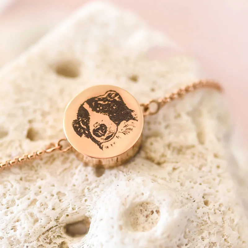 Personalized Engraved Locket Bracelet with Pet Face & Name