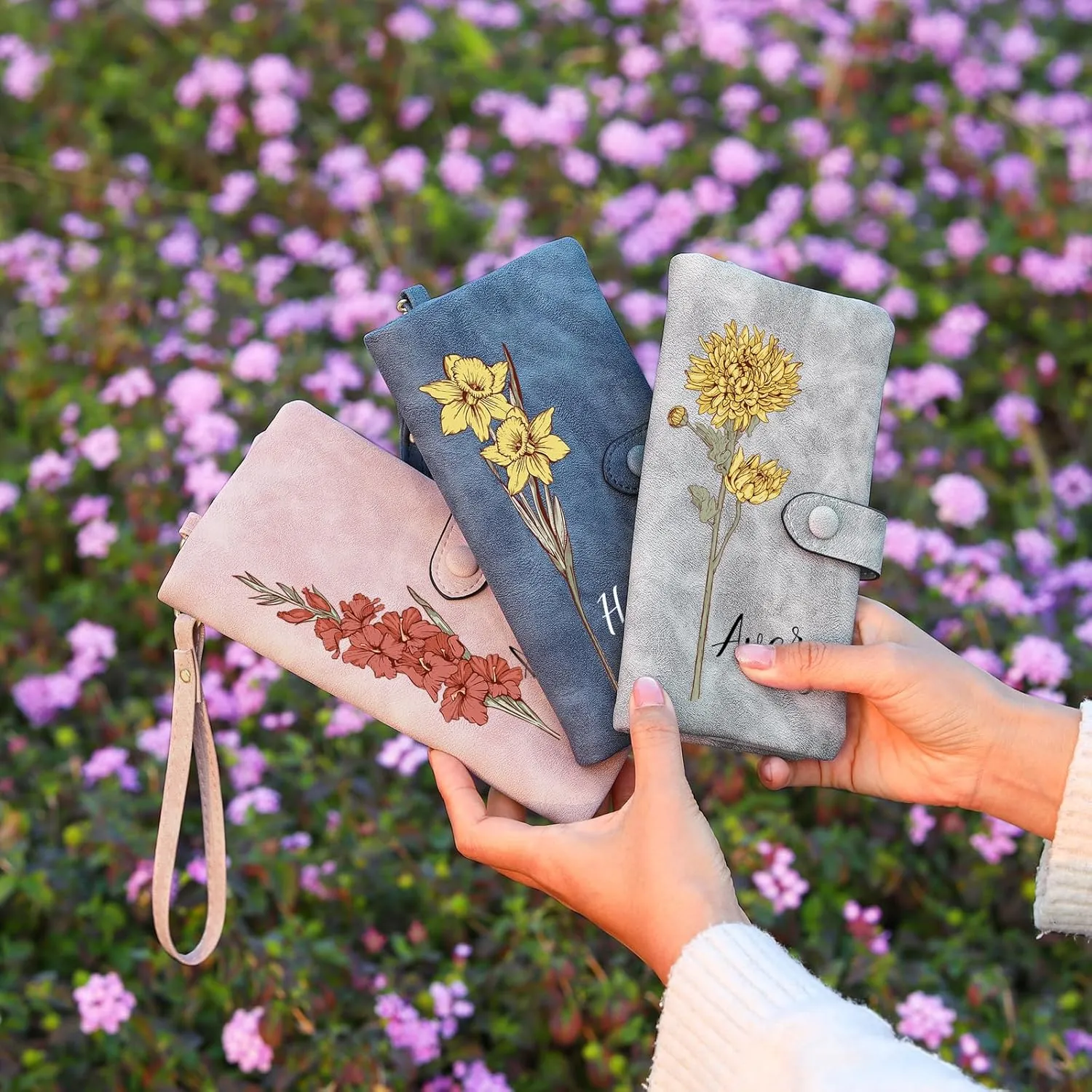 Personalized Wallet for Women, Custom Birth Flower & Name Detachable Leather Wristlet, Stylish Card Holder Purse with Zipper Large Capacity Wallet Mother's Day Gifts for Mom (Light Blue)