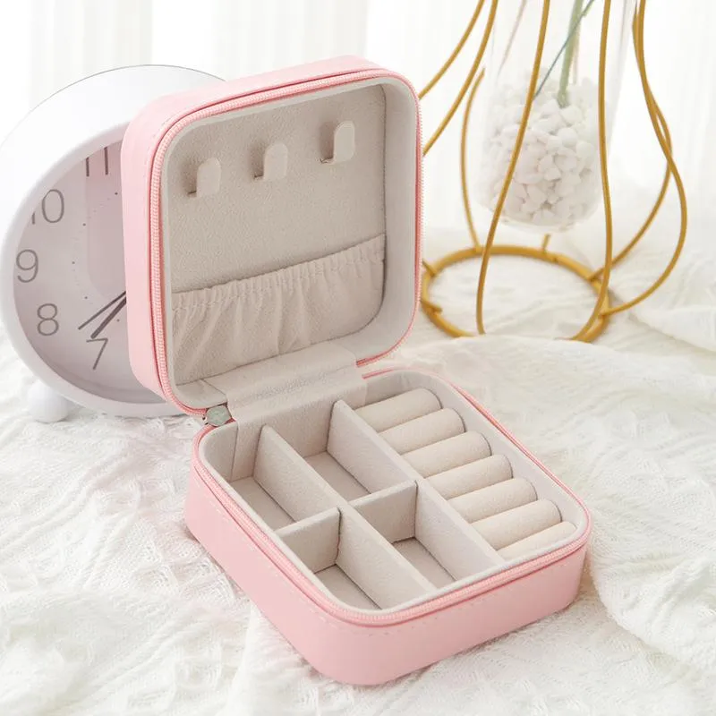 Royaleva Travel Case For Jewelry - Compact & Stylish Storage