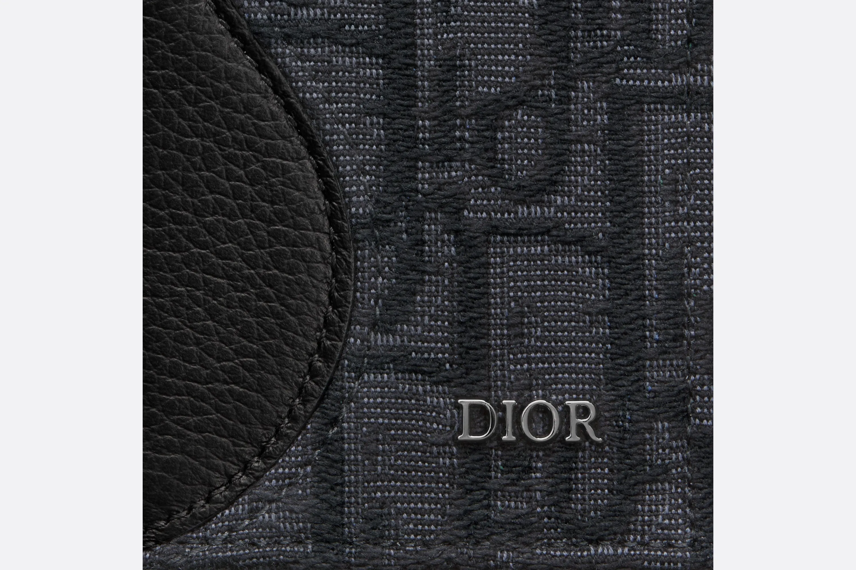 Saddle Bi-Fold Card Holder • Black Grained Calfskin Leather Marquetry and Dior Oblique Jacquard
