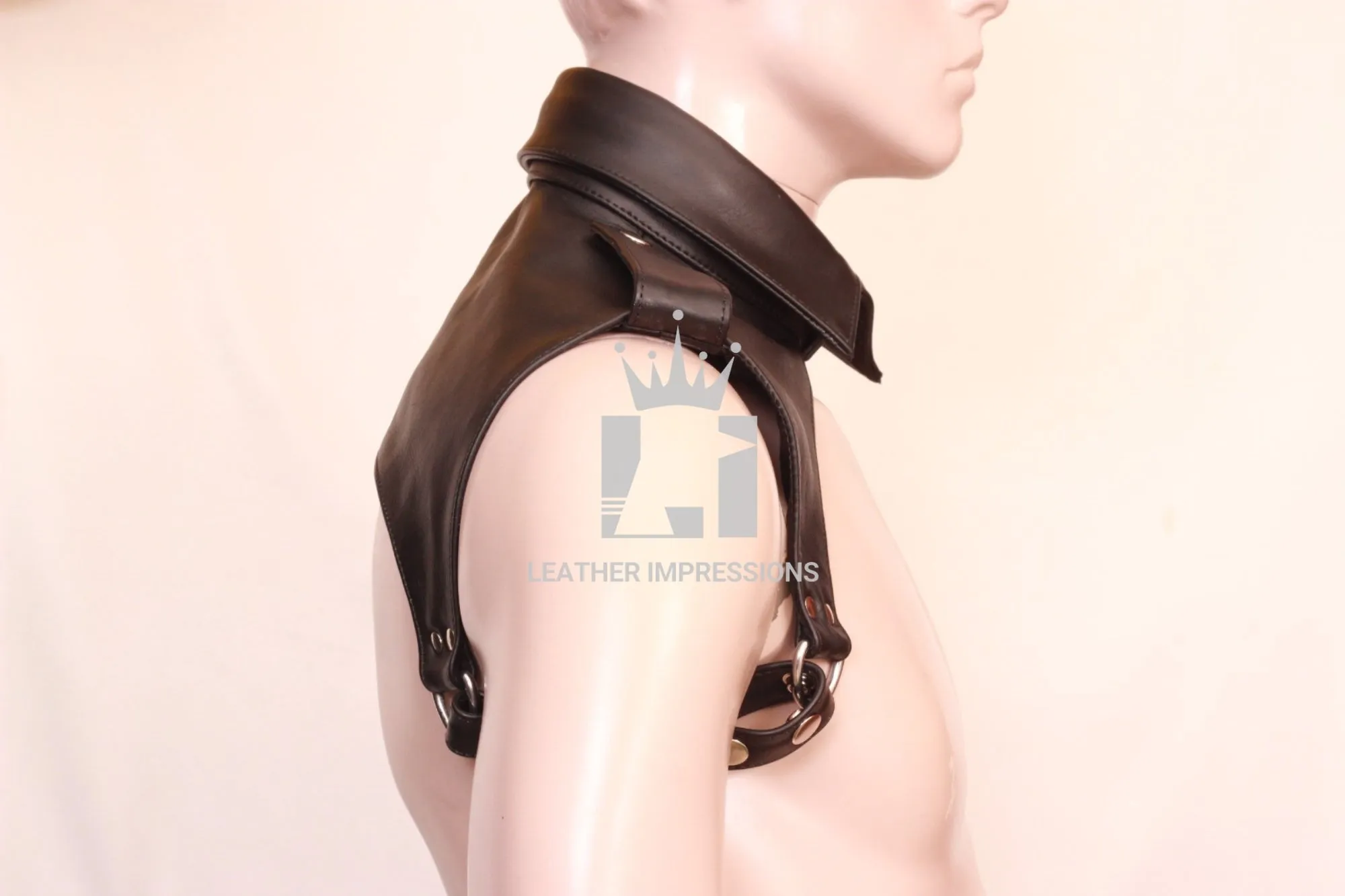 Shirt Style Leather Shoulder Harness