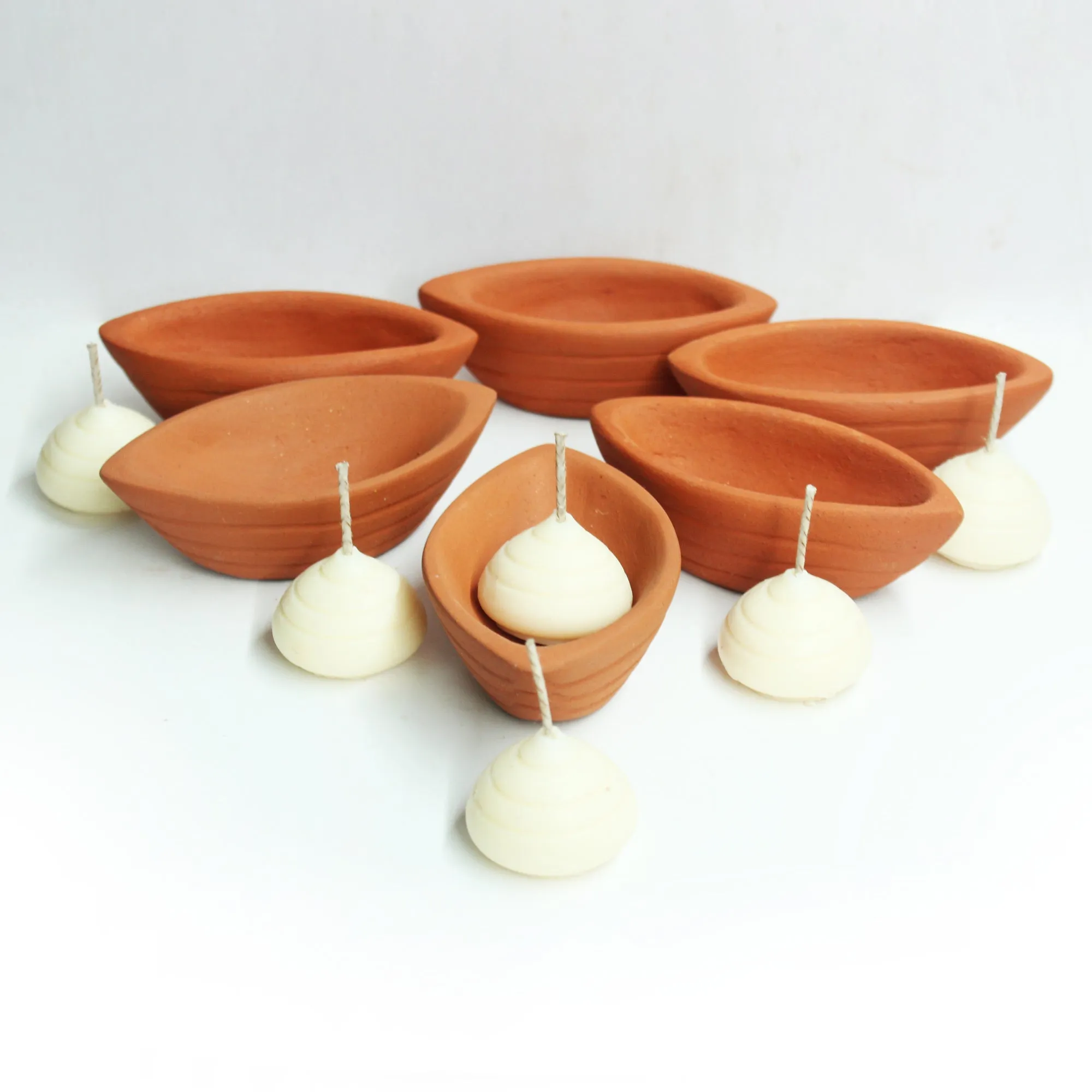 Terracotta Clay "BOAT" Candle Pot / Holder : Set of 6   Complimentary Candles / Tealights 6 pcs