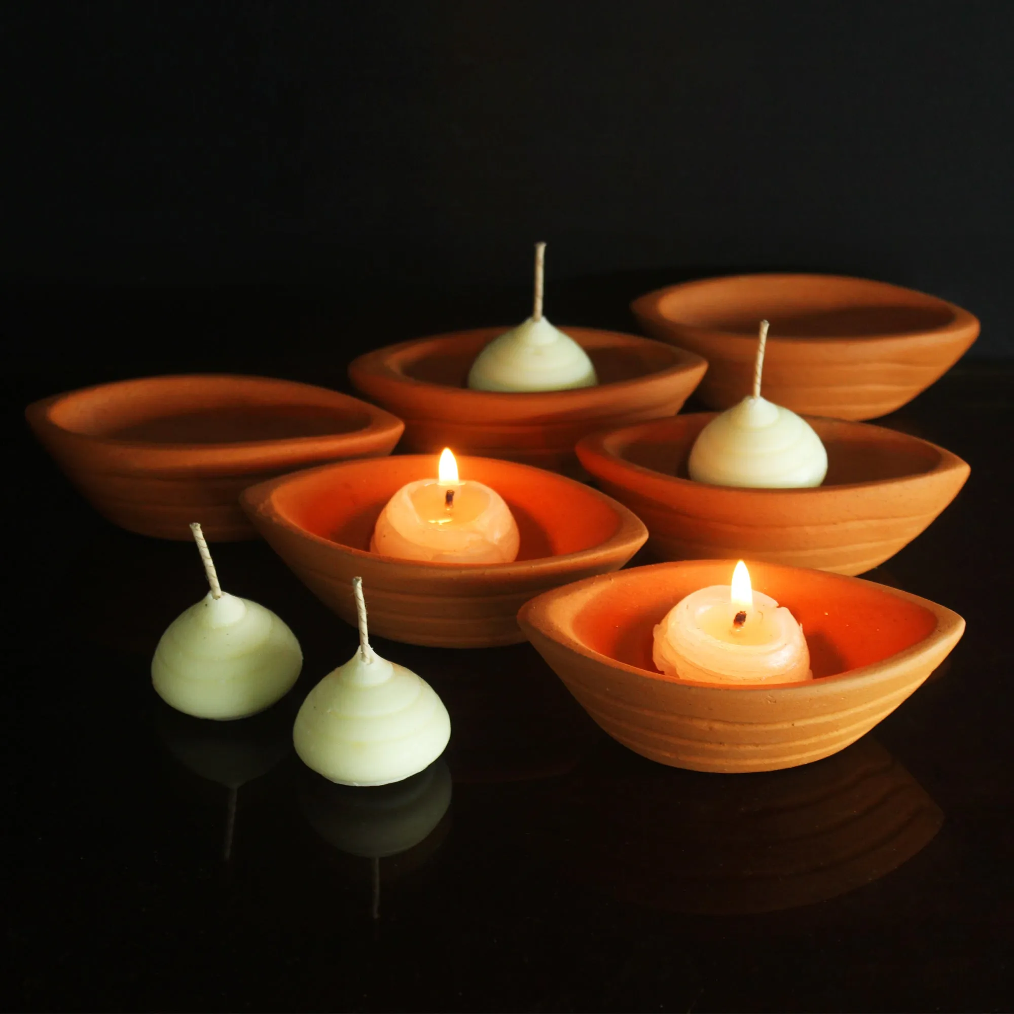 Terracotta Clay "BOAT" Candle Pot / Holder : Set of 6   Complimentary Candles / Tealights 6 pcs
