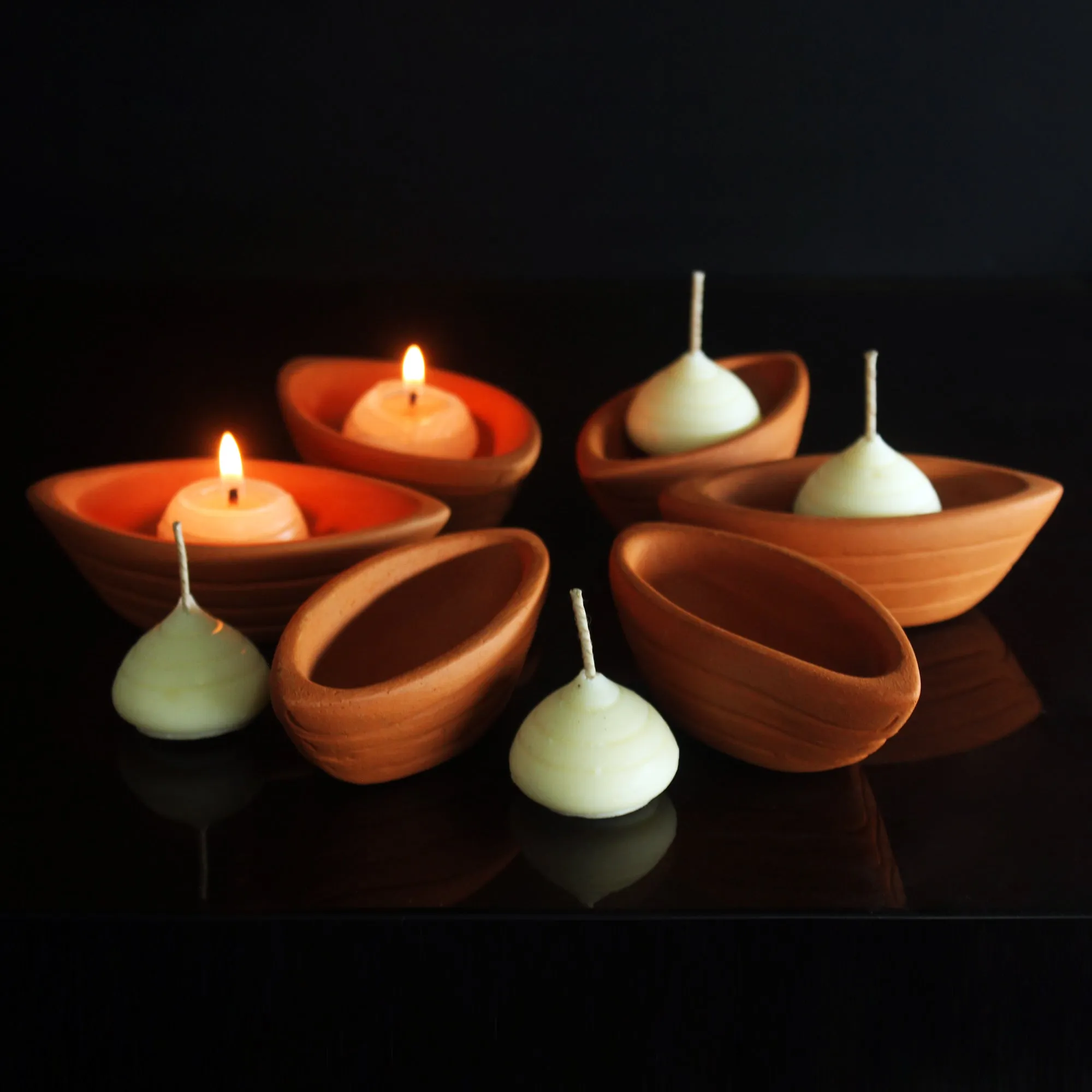 Terracotta Clay "BOAT" Candle Pot / Holder : Set of 6   Complimentary Candles / Tealights 6 pcs