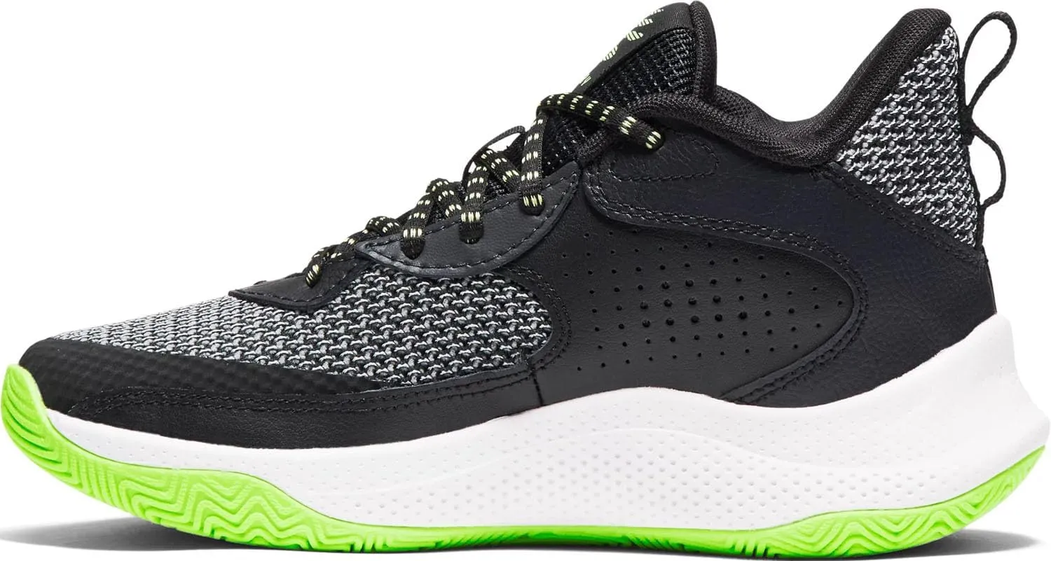 Under Armour - Unisex-Child Gs Curry 3Z 24 Shoes, Color Black (001), Size: 5 M US Big Kid