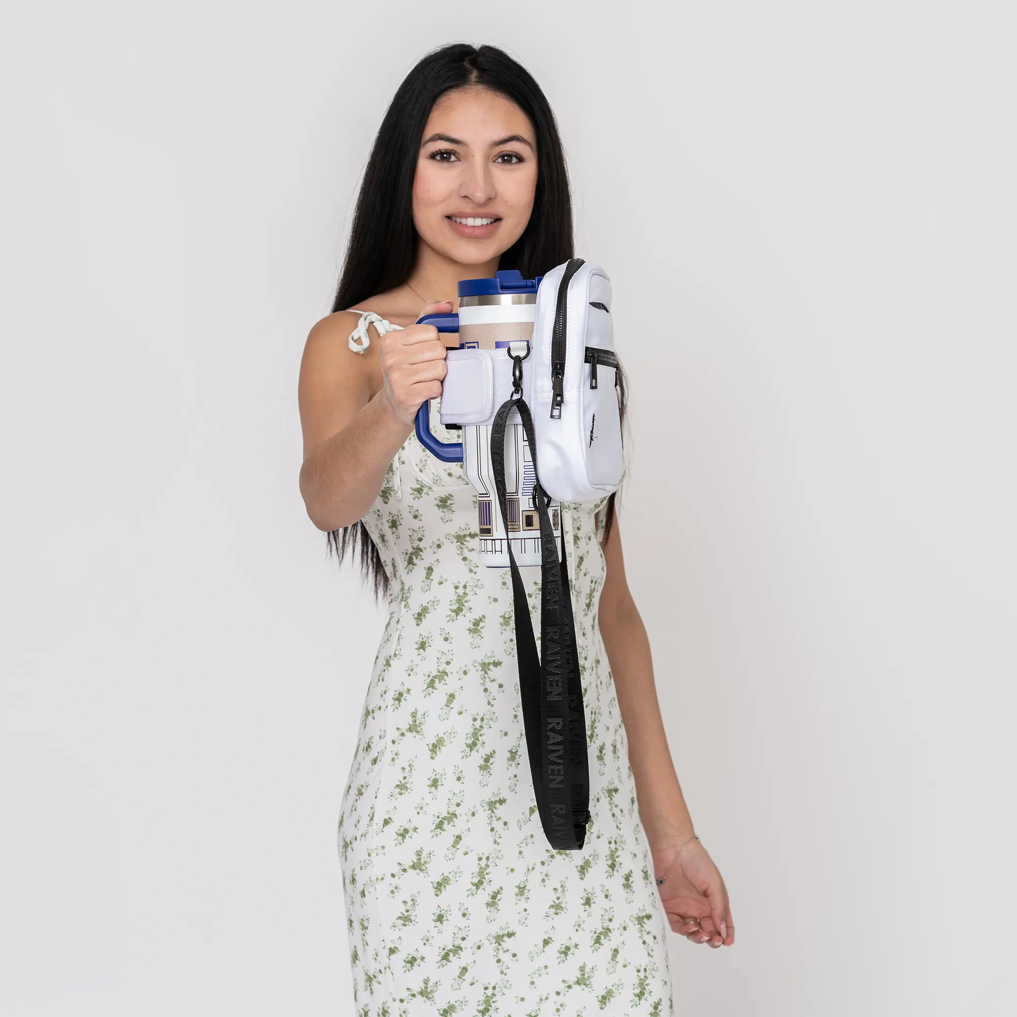 White KINDLE Bag With Tumbler Belt
