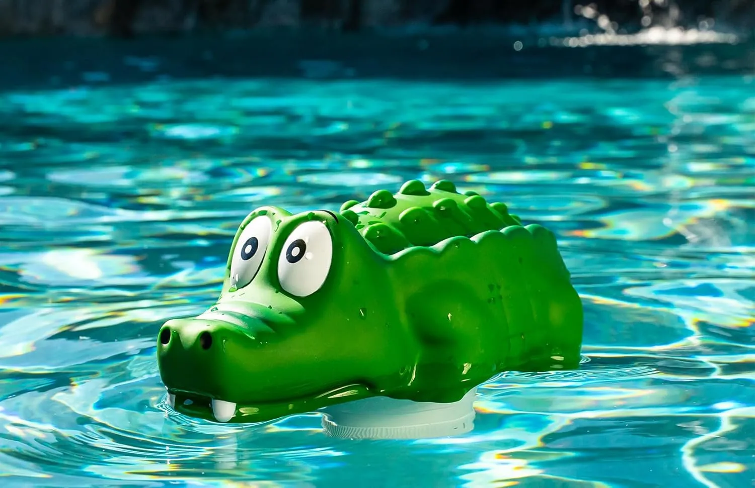WWD POOL Pool Chlorine Floater, Floating Pool Chlorine Dispenser (Alligator), Fits 1 and 3 Inch Tablets for Large and Small Pools, Spa, Hot Tub